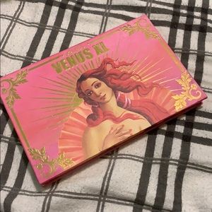 Lime crime Venus XL palette